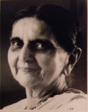 Manju Jhaveri Gujarati writer.jpg