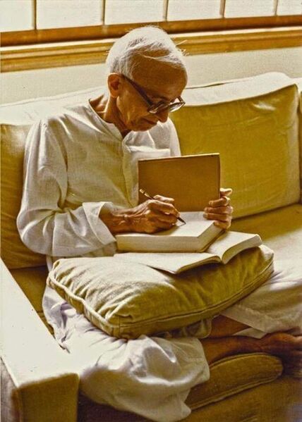 File:Writting Umashankar.jpg